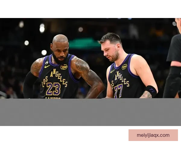 亚特兰大老鹰硬碰洛杉矶湖人西部强强对话明星对决引关注赛场火花四射